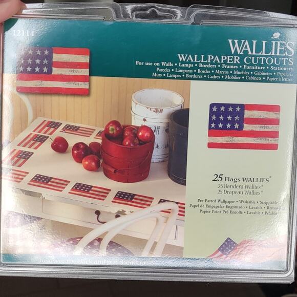 Flag Wallies Pre Pasted Wallpaper Cutouts 12114 Set of 25 Crafts Parades Books - Picture 4 of 12